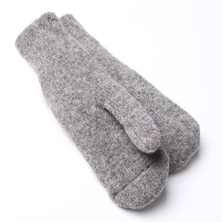 Women's woolen mittens, color gray size 20-22-1