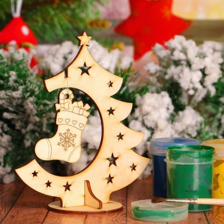 Harvesting for creativity "Christmas tree with New Year's toe"