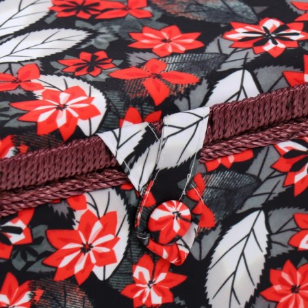 Casket for needlework "Poinsettia on black" 19x26x14.5 cm-1