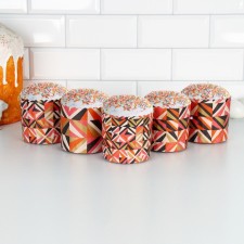 Paper form for cupcake, muffins and kulich 