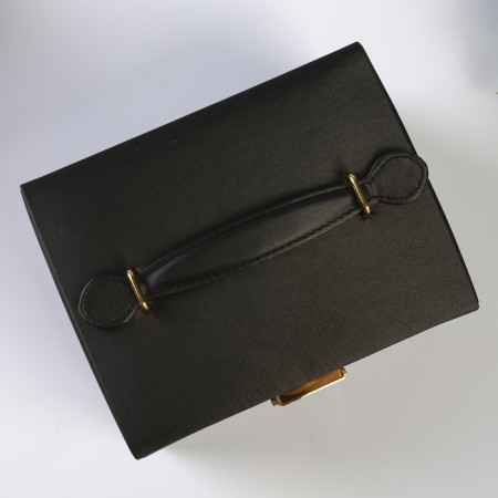 Casket to the leatherette for jewelry "Matte Black" 12.3x17.3x13.7 cm-4