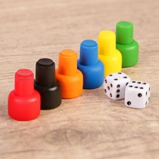 Set for board games (6 chips, 2 cubes)
