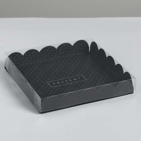 Cookie box, confectionery packaging with PVC lid, Present, 18 x 18 x 3 cm
