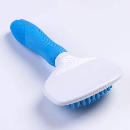 Brush of wool with elongated silicone teeth and massage effect, 9.8 x 18.5, blue-1