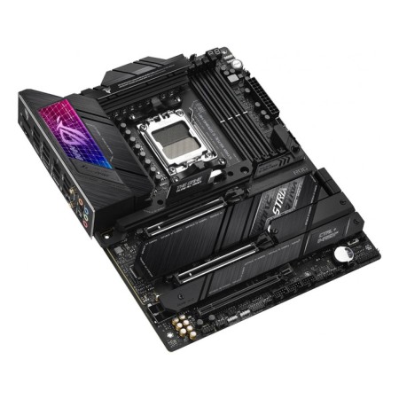 The ASUS ROG Strix X670-E Gaming WiFi Socketam5 AMD X670 4XDDR5 ATX AC`97 8c 106498-3