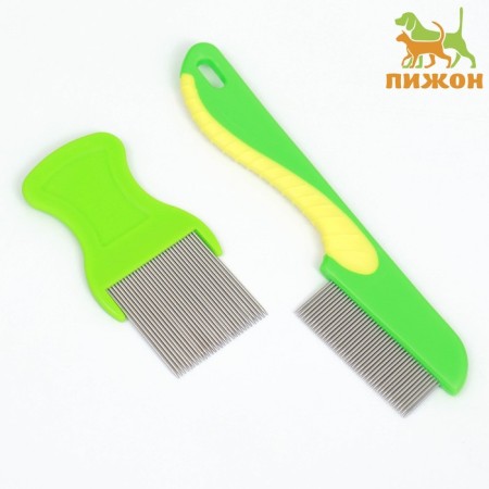 A set of animal combs, with long and short teeth, green