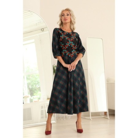 Women's dress, size 44-7