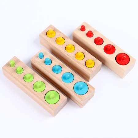Developing set of "more or less" cylinders, colored MSN17065-4