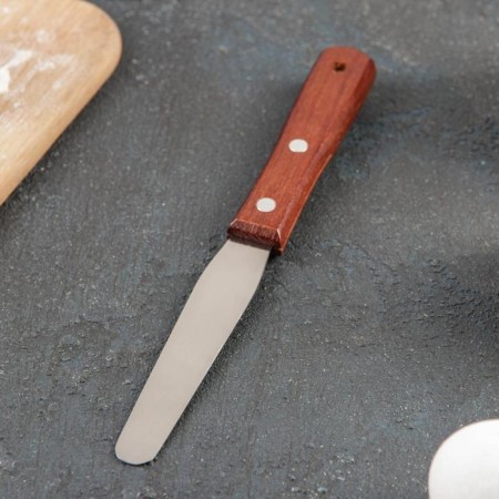 A blade-tank with a wooden handle, straight, 19 cm,