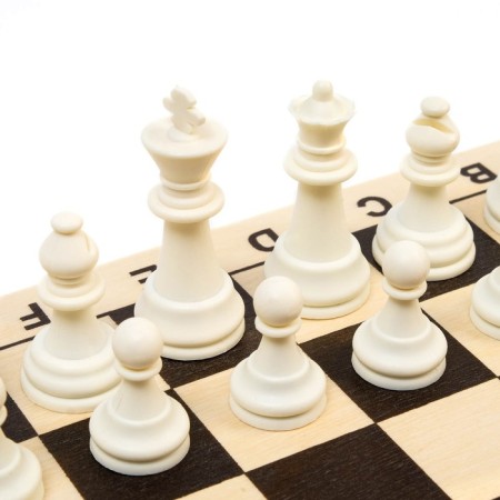 Handing chess 29 x 29 cm, board wood, plastic figures, king H-6.5 cm, pawn h-3.5 cm-3