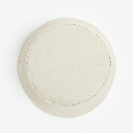 Panama is monophonic, bilateral, beige color/black, rr 57-58-6