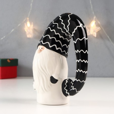 Souvenir ceramics "Santa Claus, black cap, white zig-zag, with a bag" 16.5x11x7.5 cm-2