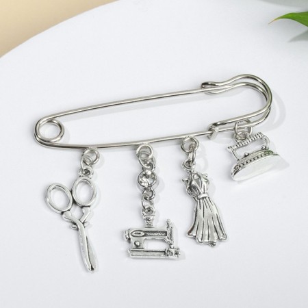 Swabe pin, 6.5 cm, white color in black silver-3