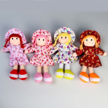 Мягкая игрушка «Кукла», в шляпке и платьишке, цвета МИКС-3