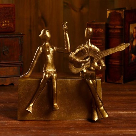 Souvenir "Musicians" aluminum 24.8x7.6x25.4 cm (brass coating)