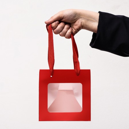 Crafts with a square bottom and window, 15 x 15 x 15 cm, red, 1pc