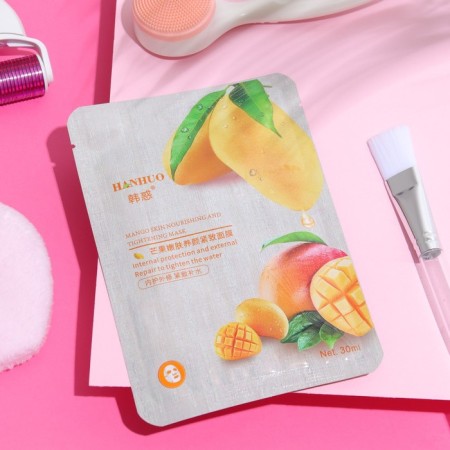Fabric face mask with mangoes, moisturizing