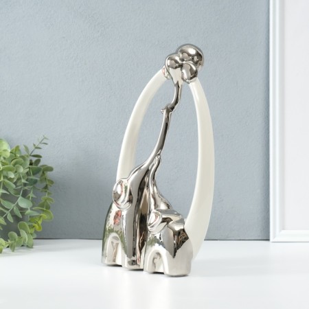 Souvenir Ceramics "Family Elephants. Oval" White with silver 6.5x17x28.5 cm-1