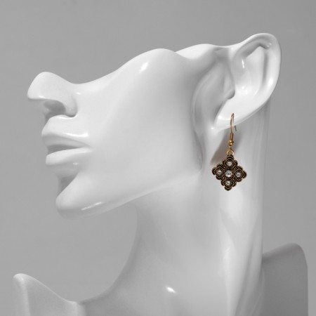 Romb earrings mini, white color in black gold-2