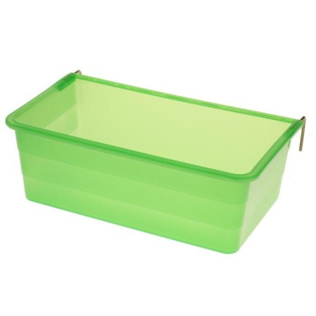 The feeder-shell is hung, 1.4 liters, plastic, green