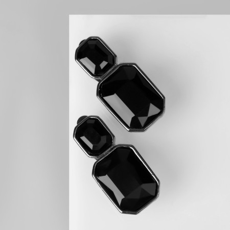 Clips "Party" rhombus, black color in gray metal-1