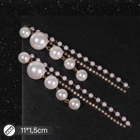 Earrings with pearls "path" to increase, white color in gold
