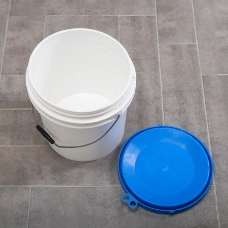 A bucket with a sealed lid, 20 l, white color-4
