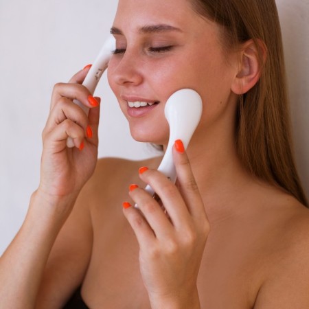 Facial massage Luazon LMZ-033, electric, 2 modes, from battery (included), white-3