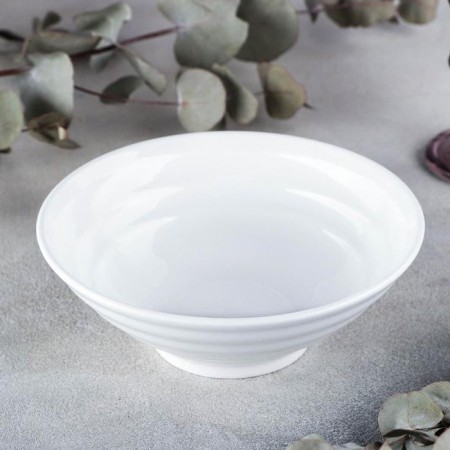 Porcelain salad Wilmax, 780 ml, d = 18.5 cm, white color
