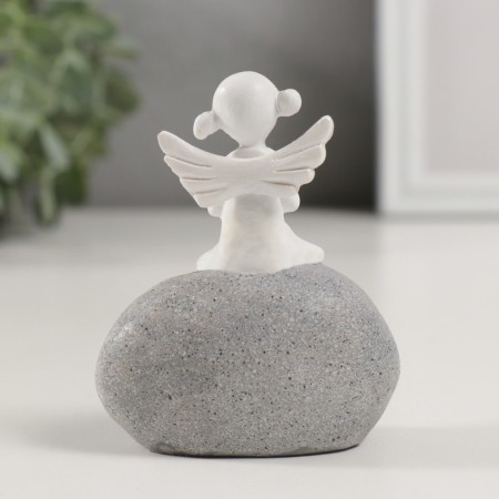Polystone souvenir "Girl Angel with a bouquet, on a pebble" 7x4.5x8.5 cm-2