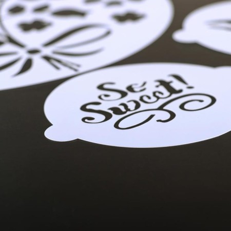 A set of culinary stencils for decorating baking "Bouquet", 8 pcs: 2 pcs d = 20 cm, 6 pcs d = 8 cm-1