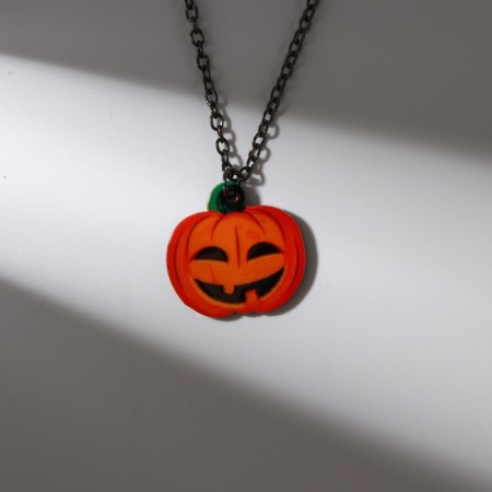 The suspension on the chain on Halloween "Devil's beautiful."-1