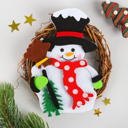 Set for creativity - Create the New Year's decoration "Wreath - Snowman with a broom"