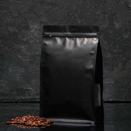 Eight -shirt package with a bottom bottom with a tear -off lock and transparent folds, black, 20 x 30 cm 97047