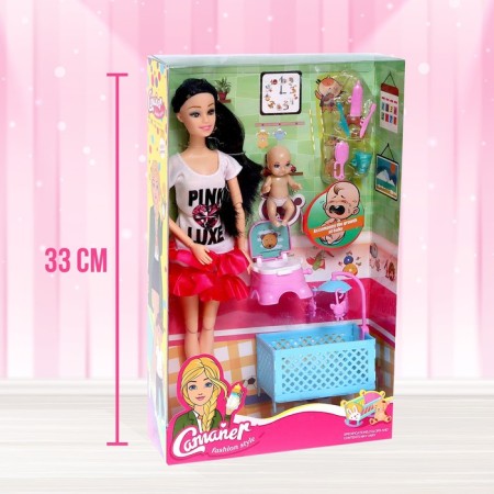 Sharnic model “Young mother” with a child, with accessories, mix-5