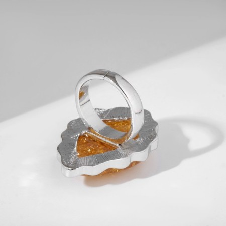 Romb Romb Romb Amber, brown color in silver, dimensionless-2