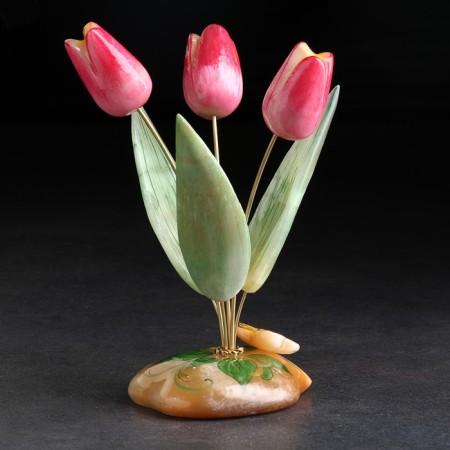 Souvenir tulips with a butterfly, 3 flowers, pink, selenite-2