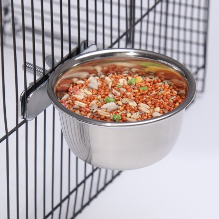 A feeder for a cage with screws on screws, 150 ml