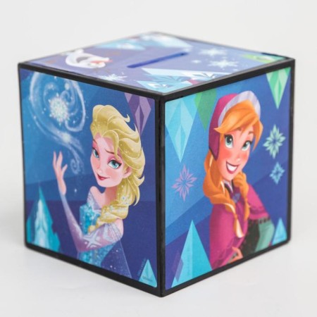 A piggy bank with a focus, 7 x 7 cm "Anna and Elsa", a cold heart-1
