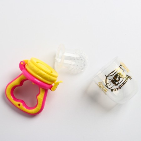 Nibbler with a silicone mesh "princess", the color is pink-2
