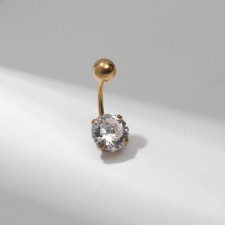 Piercing in the navel 