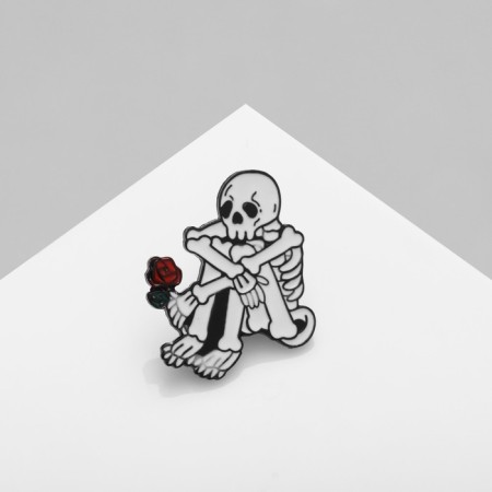Icon "Eternal Love", black and white color in ferrous metal-2