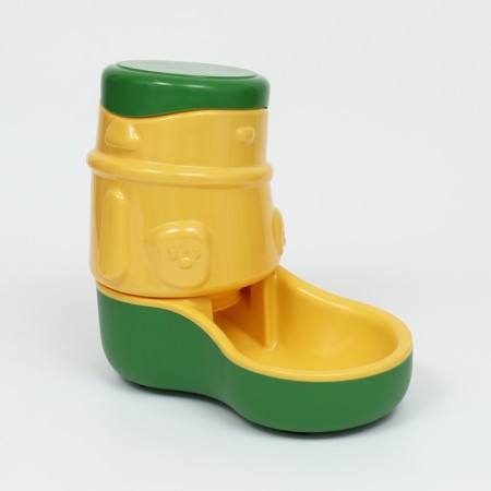 Auto feeder with a removable lid, container 3.2 liters