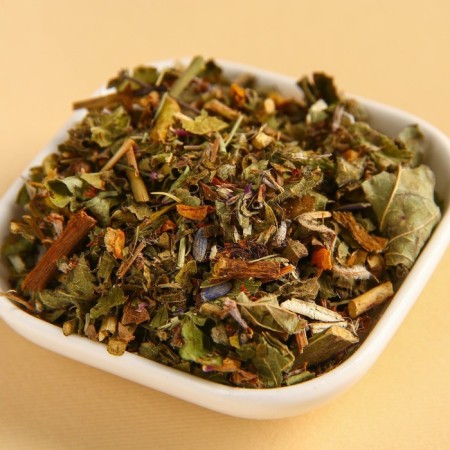 Herbal tea in a glass jar “Blave”: blackberry, swarm, hazelnut, chamomile, shepherd, mulberry, rose hips, mint, rose, 25 g.-1