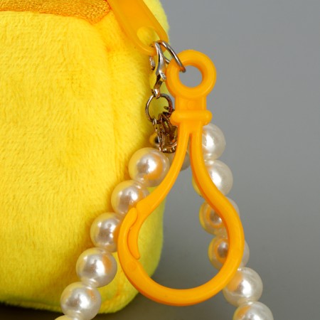 Kucking "chicken" on a bracelet keychain-3