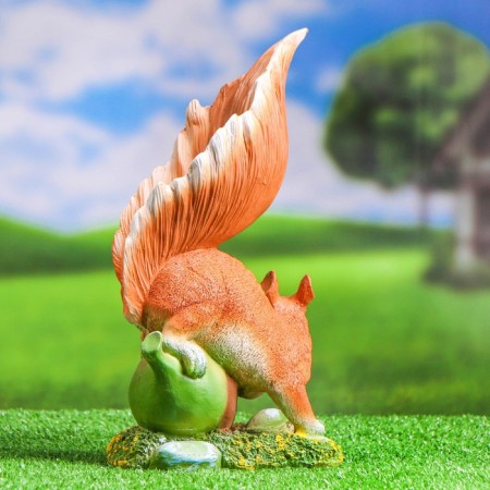 Garden figure "Squirrel on a large nut" 30x17x12cm-2