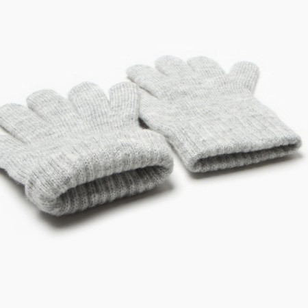 Gloves female, the color is light gray, size 18-2