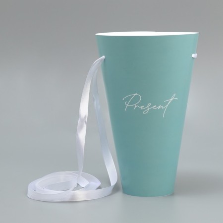 Packet for flowers conical round folding on tapes "Present", 15 x 23.3 x 7.5 cm-1