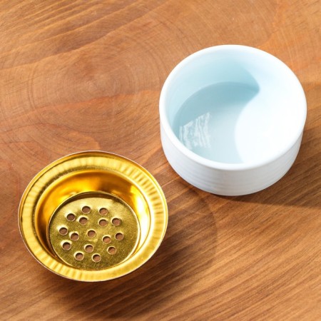 Similarity of powder and cones stand for berths, white, 3.2x6.5 cm-2