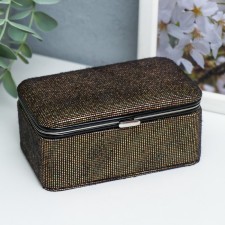 Casket to the leatherette for jewelry 